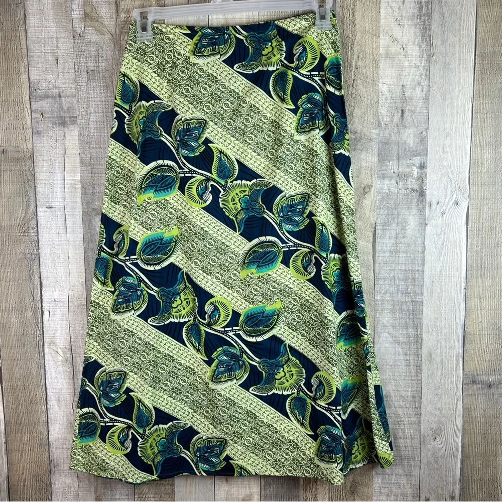Van Heusen Size Small Lime/Turquoise/Navy Blue & Black Floral Unlined Zipper